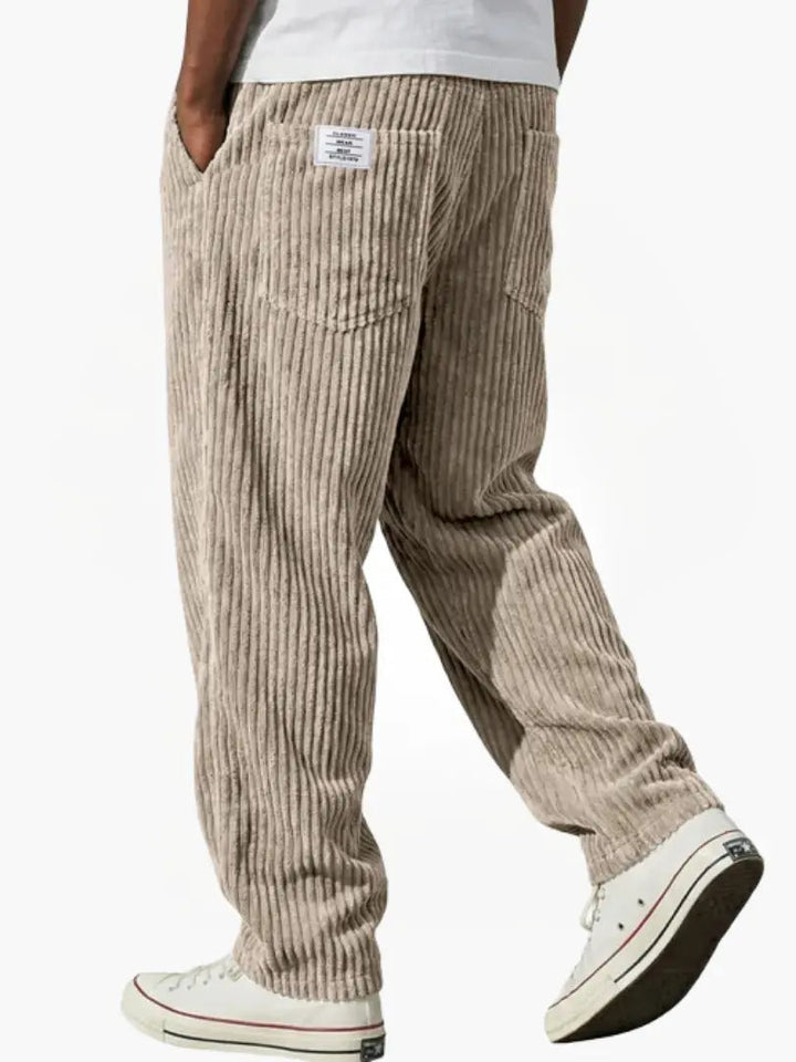Pantaloni in velluto a coste per uomo