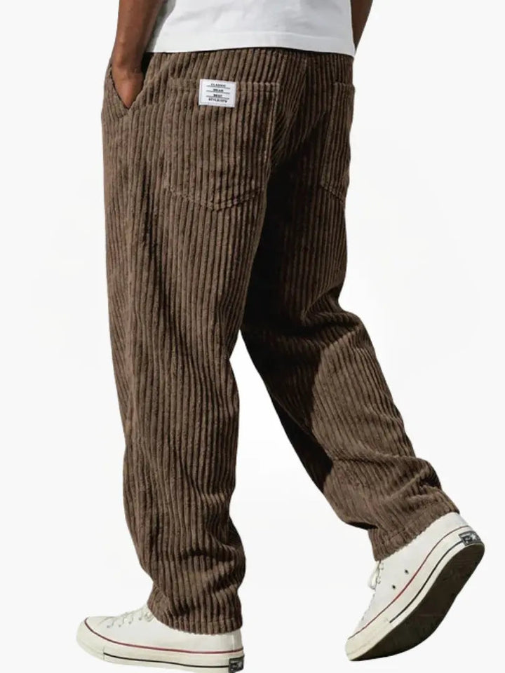 Pantaloni in velluto a coste per uomo