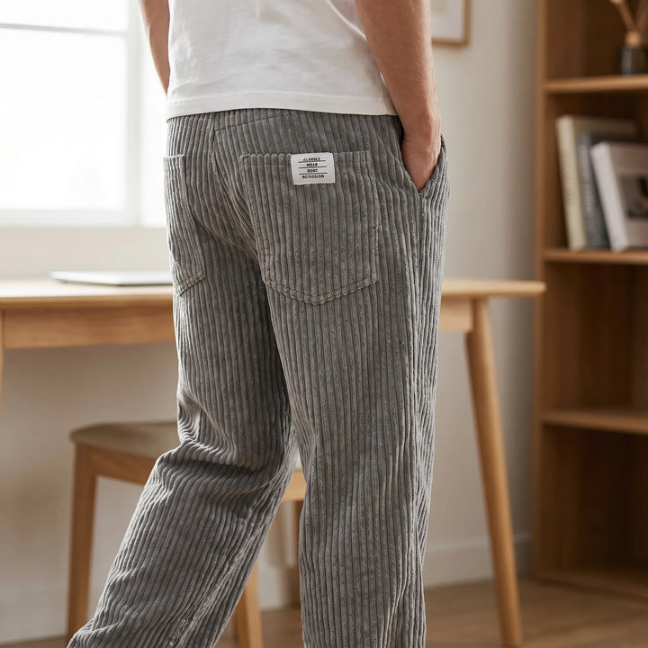 Pantaloni da uomo in velluto a coste con vita elasticizzata