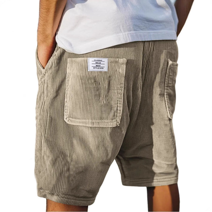 Pantaloni corti eleganti in velluto